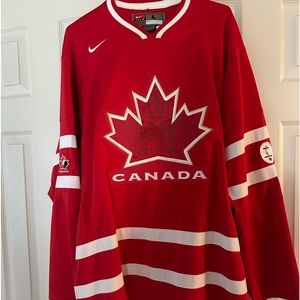2010 Olympic team, Canada hockey jersey